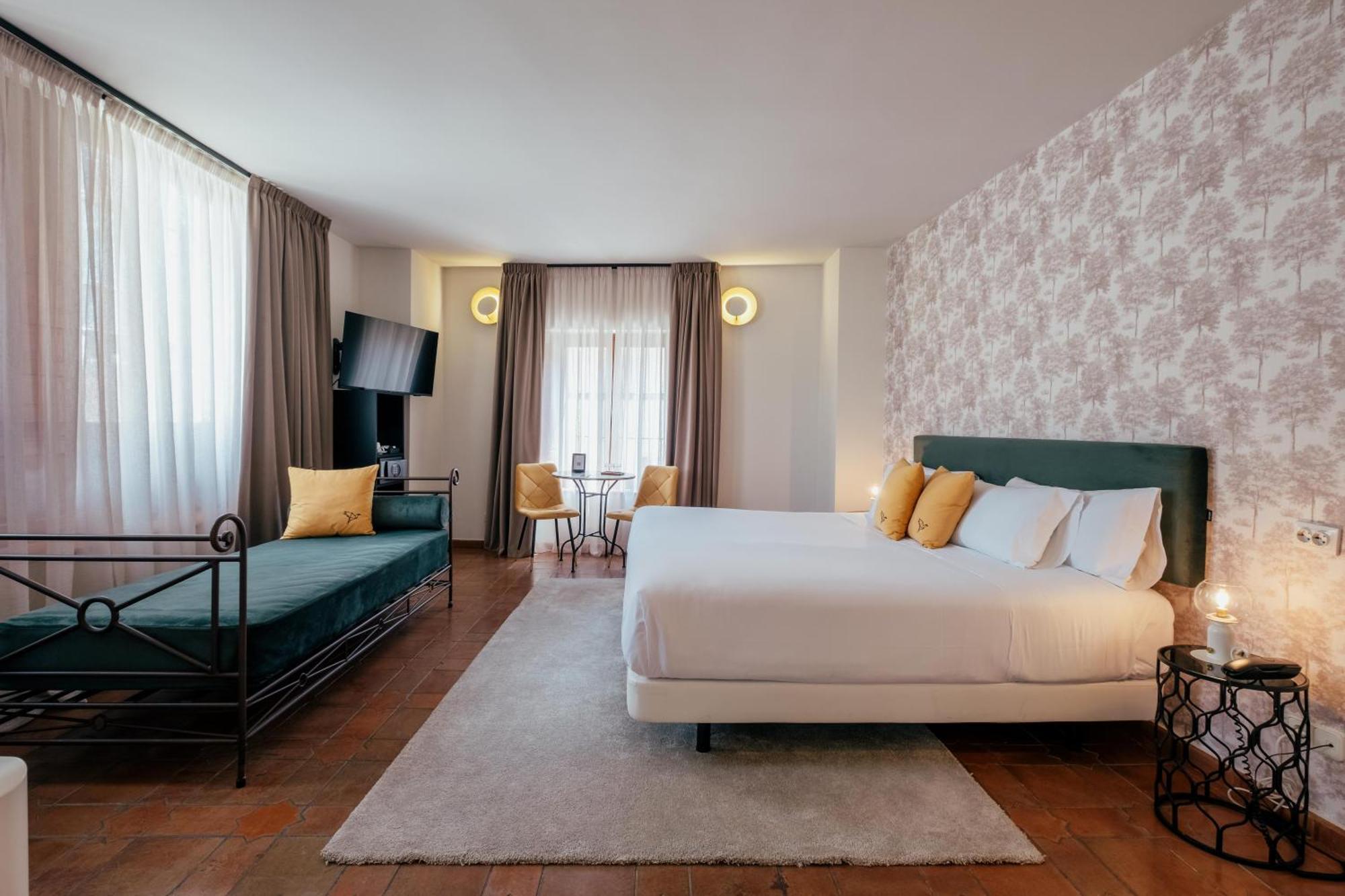 Hotel Cetina Palacio Ayala Berganza 4*